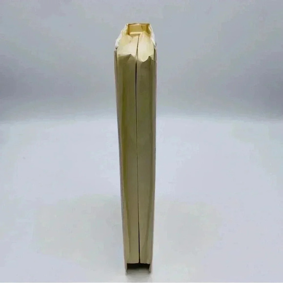 Walt Disney's Winnie the Pooh Spookable Pooh VHS tape, #6783 - Picture 3 of 8